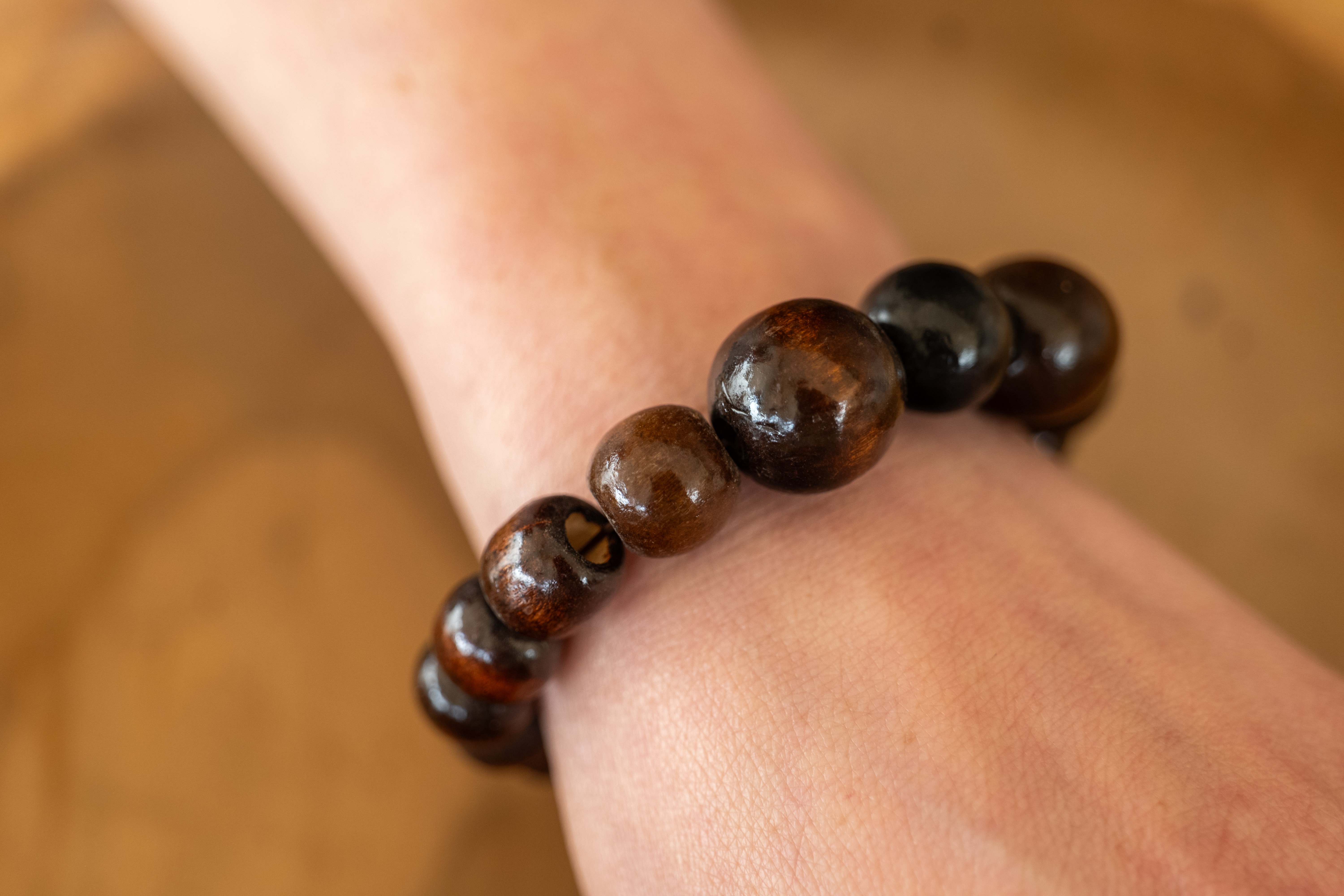 Armband „Nachtholz"