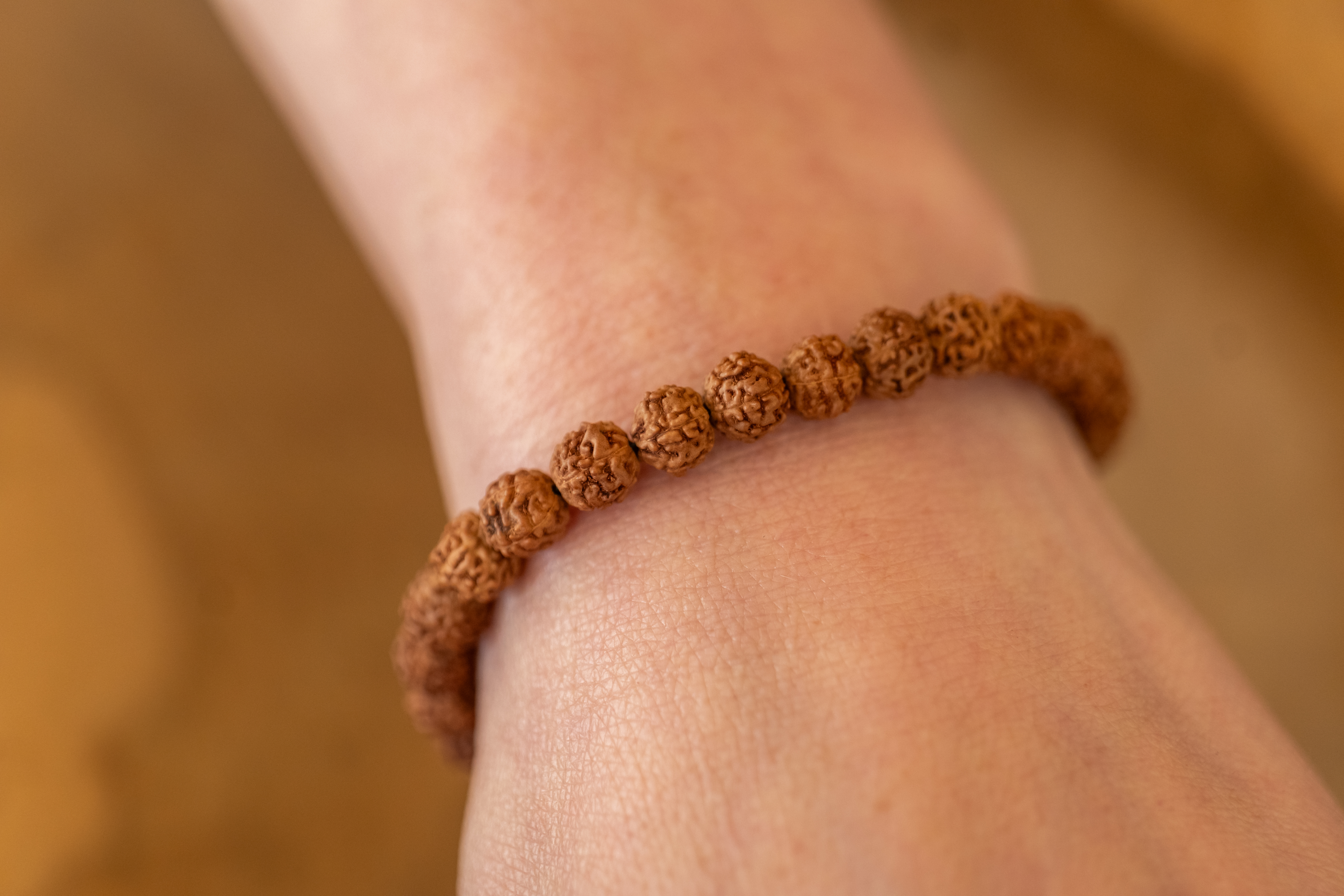 Armband „Heilige Nuss"