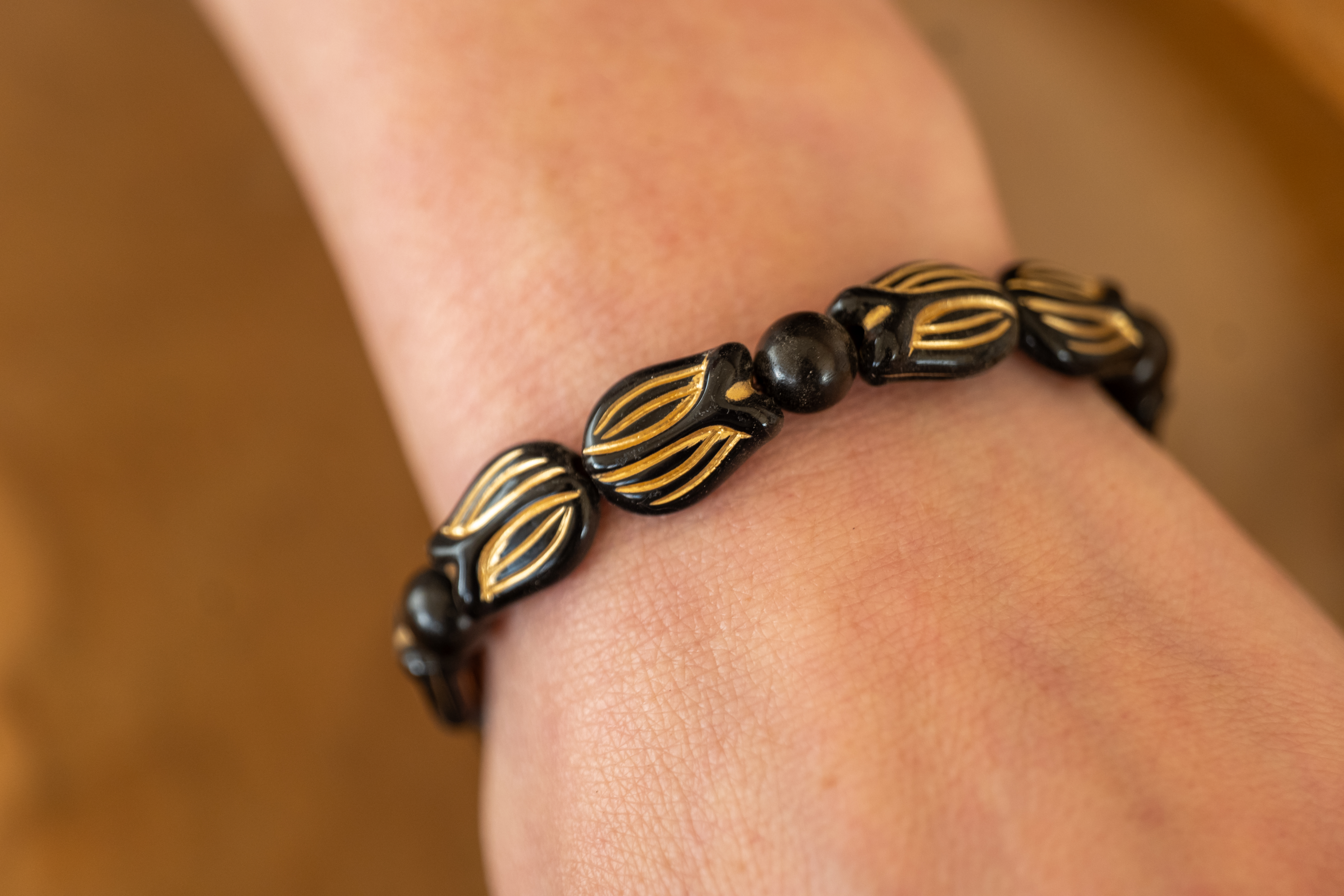 Armband „Schwarze Tulpe"