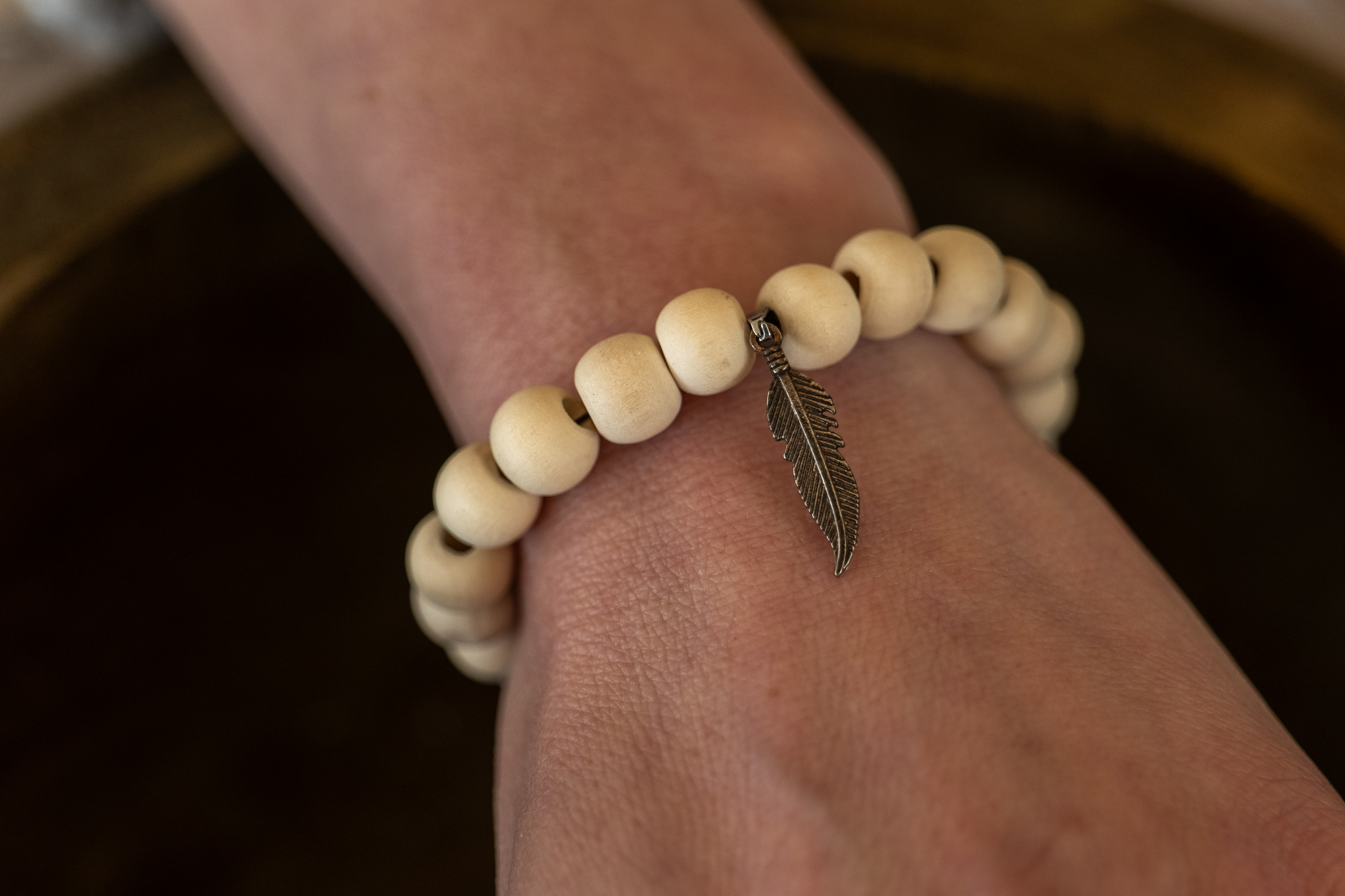 Armband „Weisse Feder"